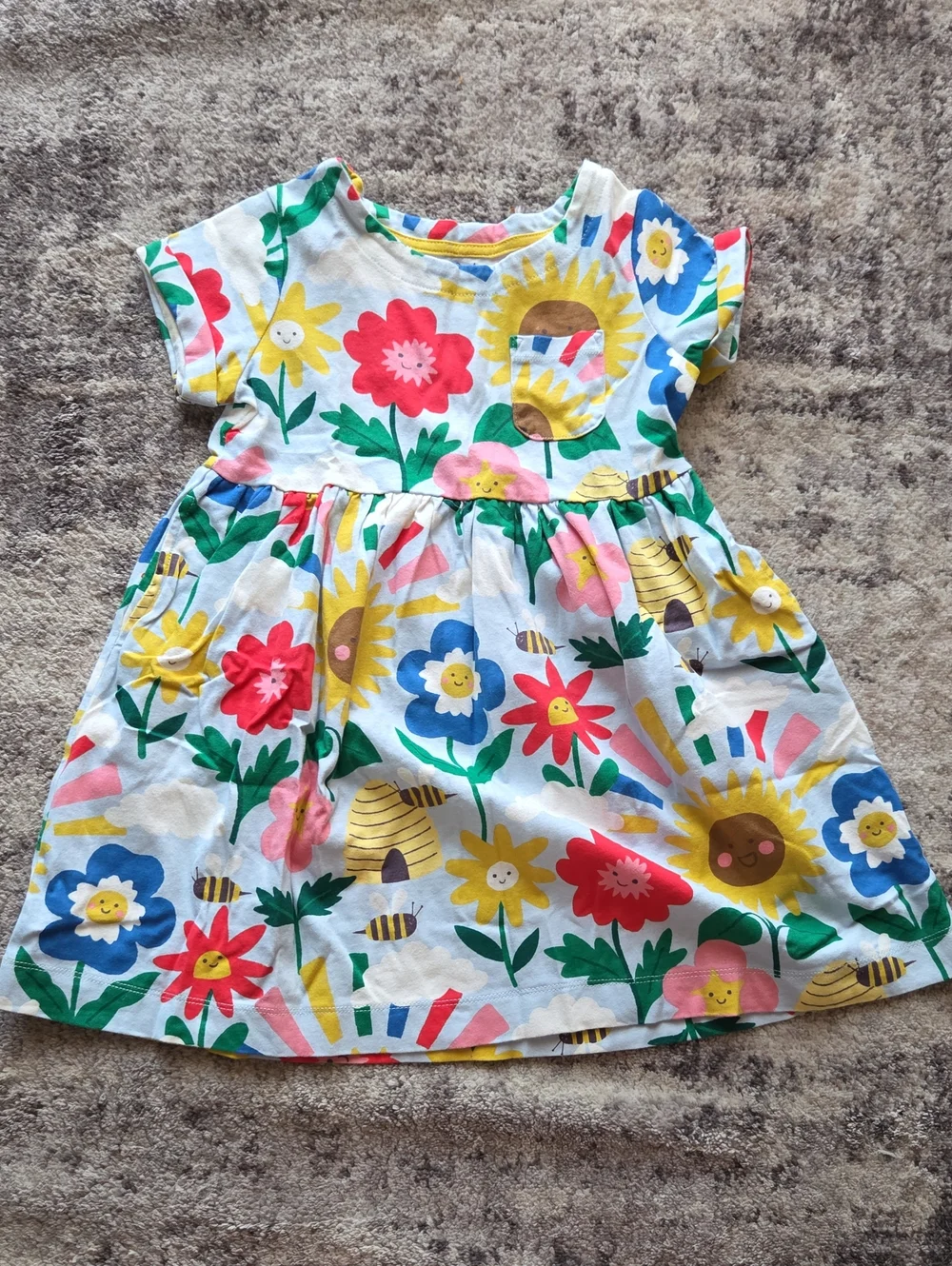 Mini Boden Short Sleeve Jersey Dress With Pockets Flower And Bee Print 4-5 Yr